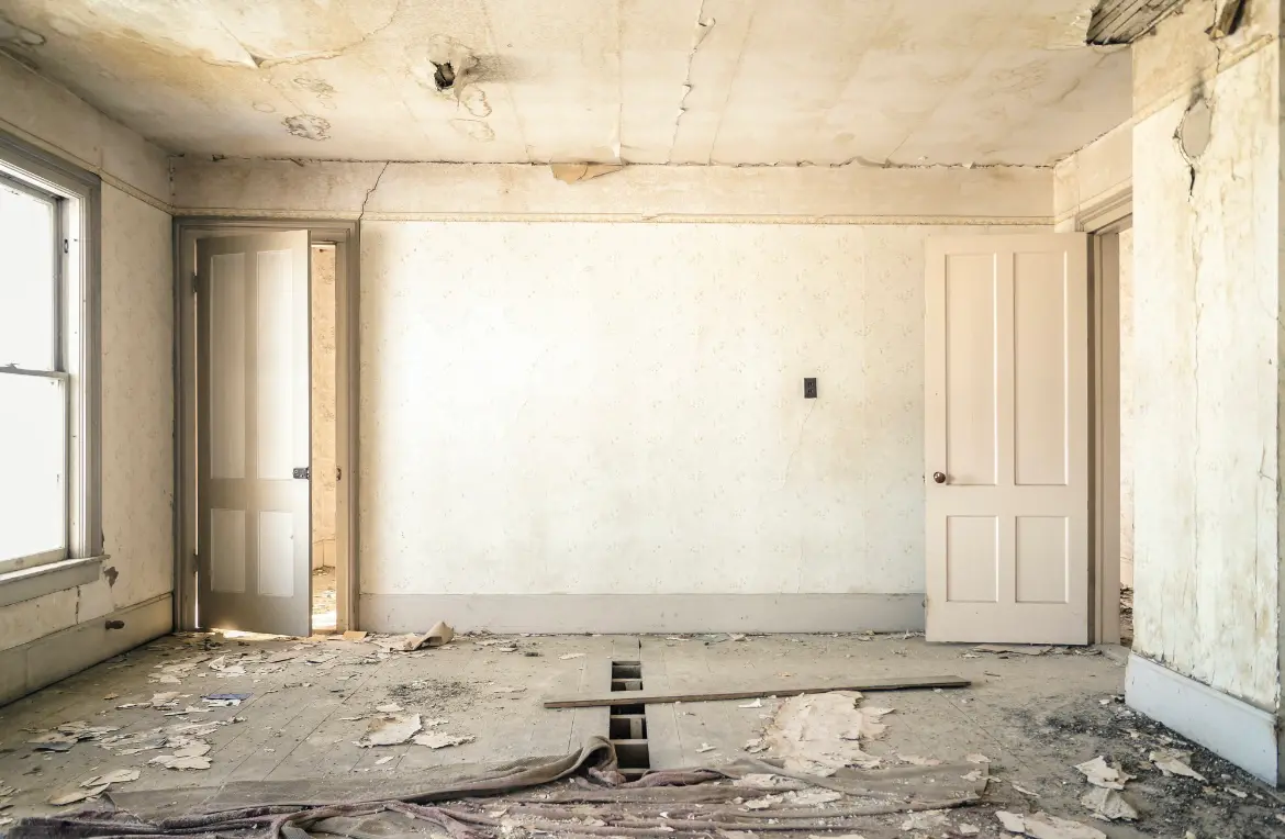 Waste disposal crew managing a cleanout project in Bonner Springs